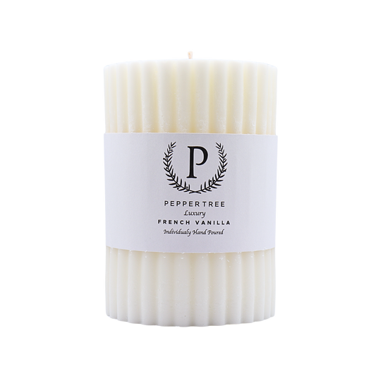 French Vanilla Ribbed Candle - White - Medium